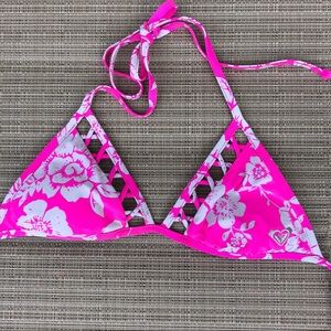 *2 for $12* Roxy Cutout Bikini Top